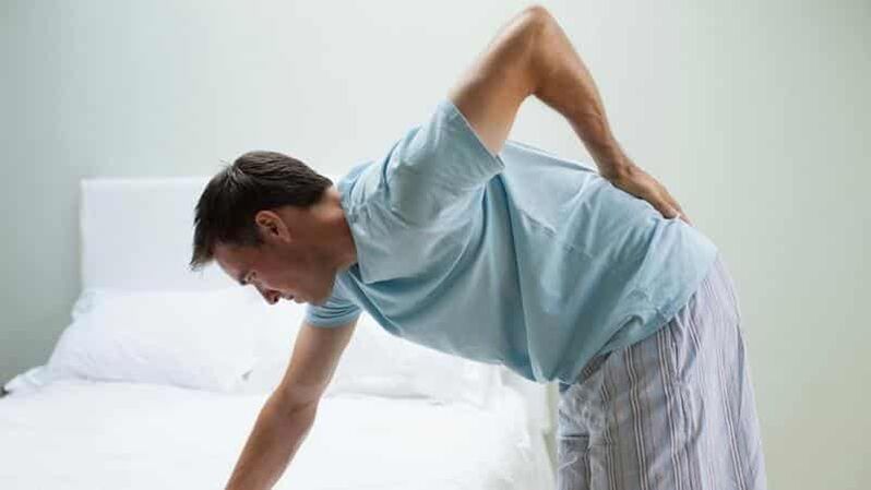 Why the back hurts at the bottom of the back and what to do